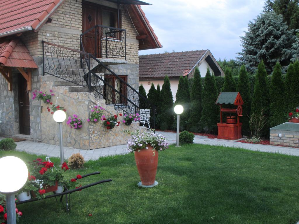 Vila Boska Palić エクステリア 写真